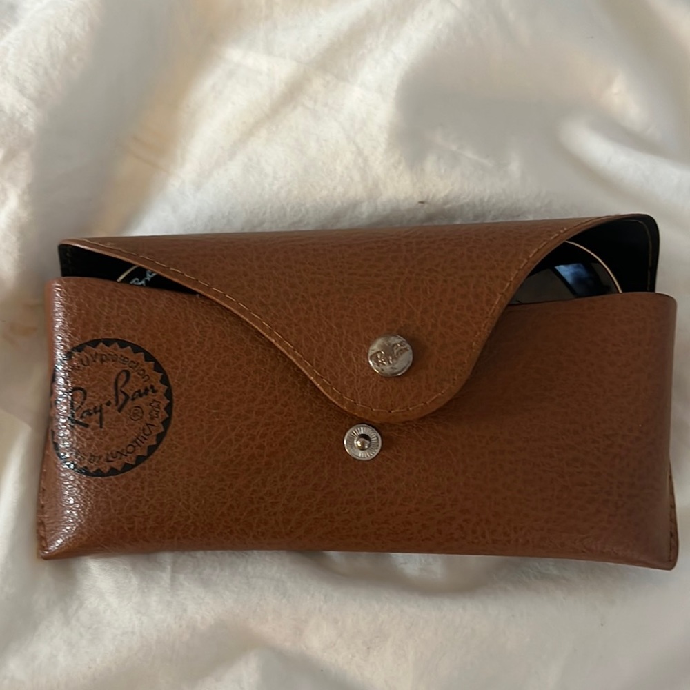 Holder large aviators